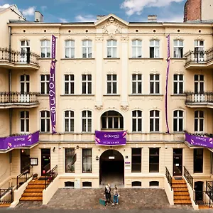Blooms & Aparthotel Poznań